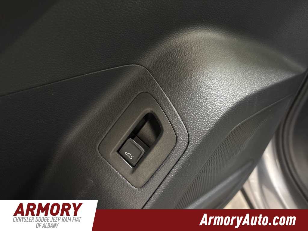 Thumbnail: 2022 Volkswagen Atlas - 10