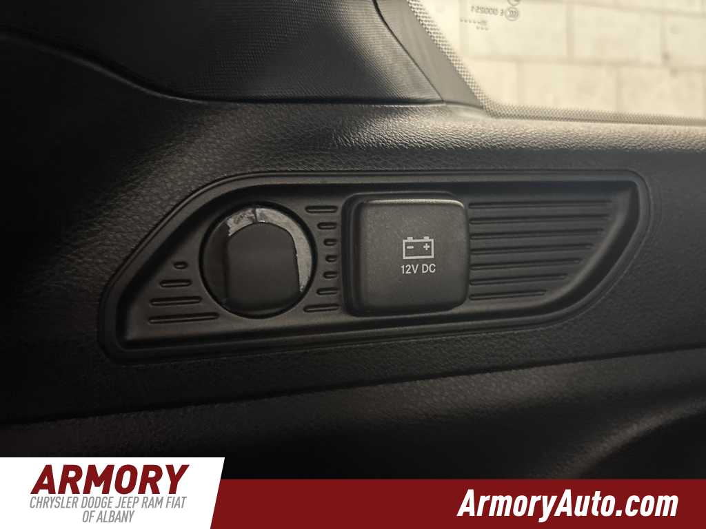 Thumbnail: 2025 Jeep Grand Cherokee - 30