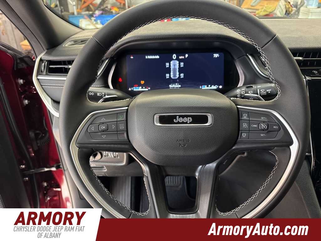 Thumbnail: 2025 Jeep Grand Cherokee - 14