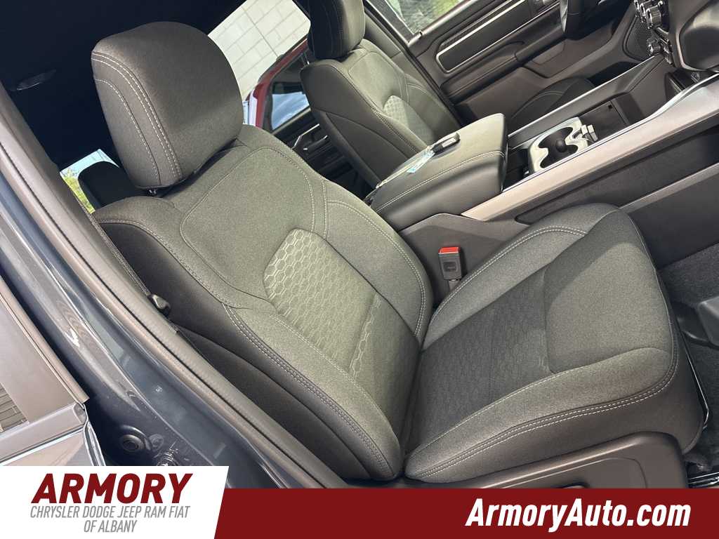 Thumbnail: 2026 RAM 1500 - 32