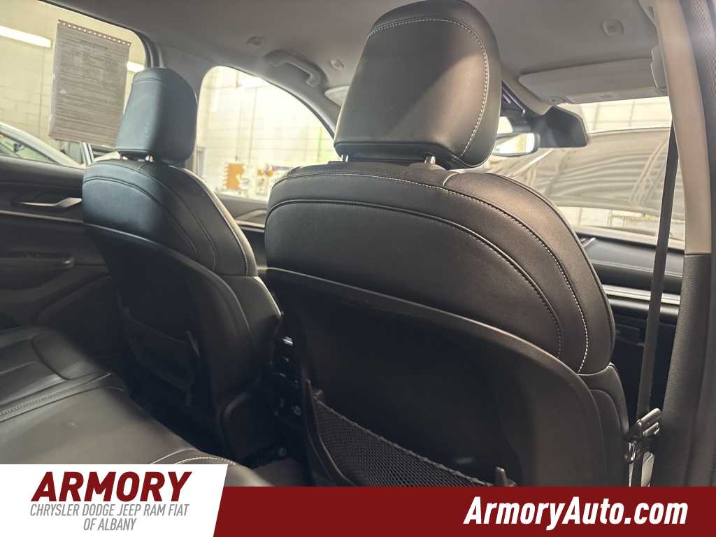 Thumbnail: 2023 Jeep Grand Cherokee - 35