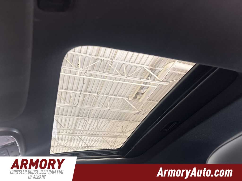 Thumbnail: 2021 Jeep Grand Cherokee - 23