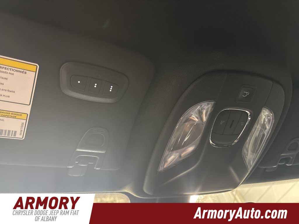 Thumbnail: 2022 Jeep Compass - 22