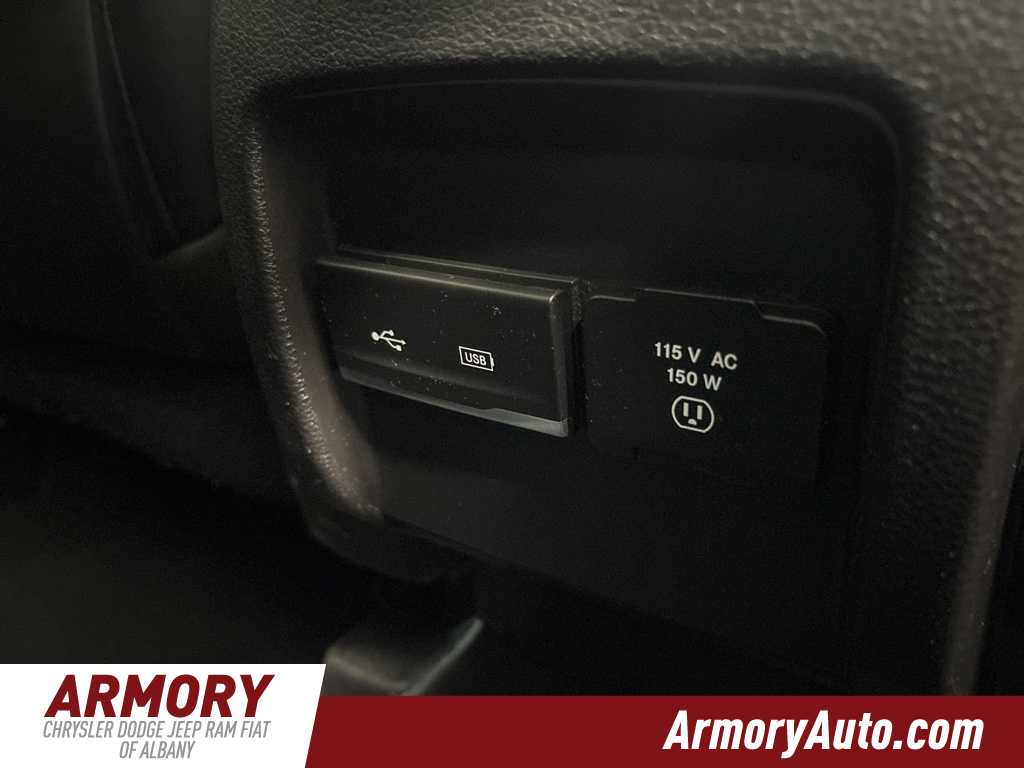 Thumbnail: 2019 Jeep Cherokee - 38