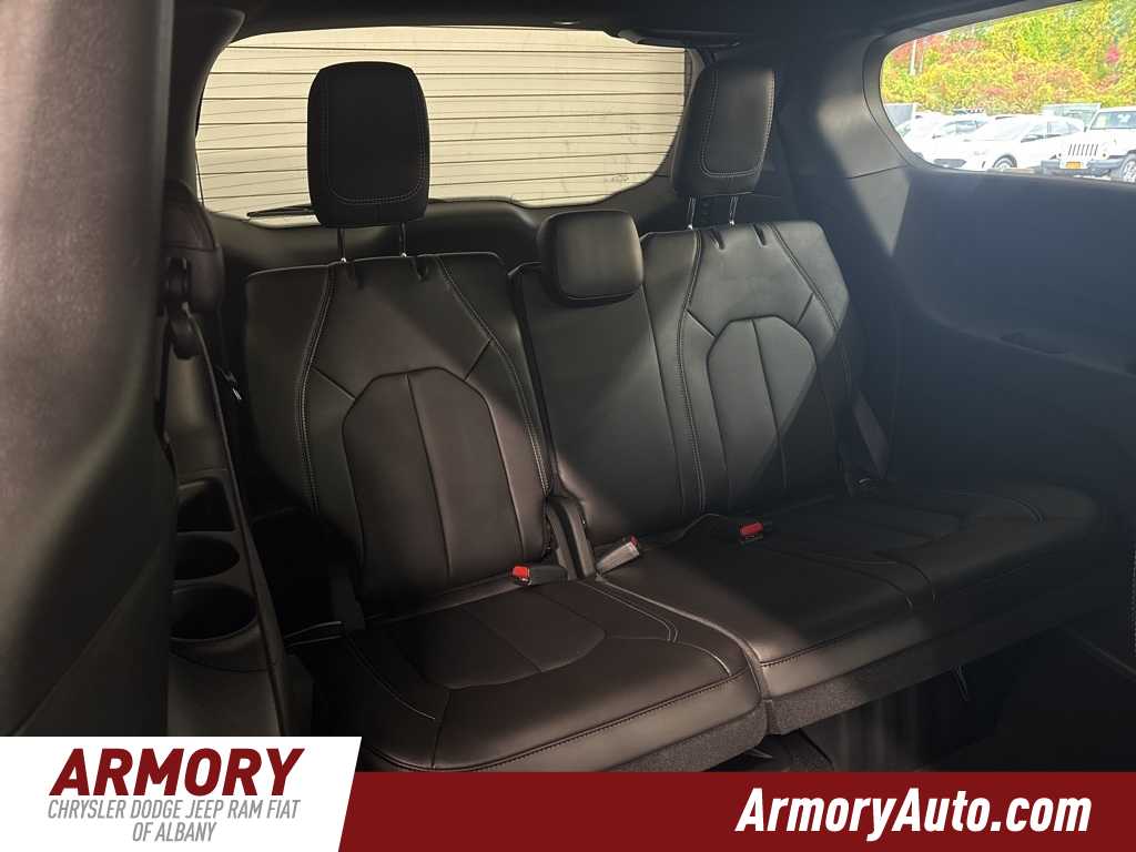 Thumbnail: 2026 Chrysler Pacifica - 35