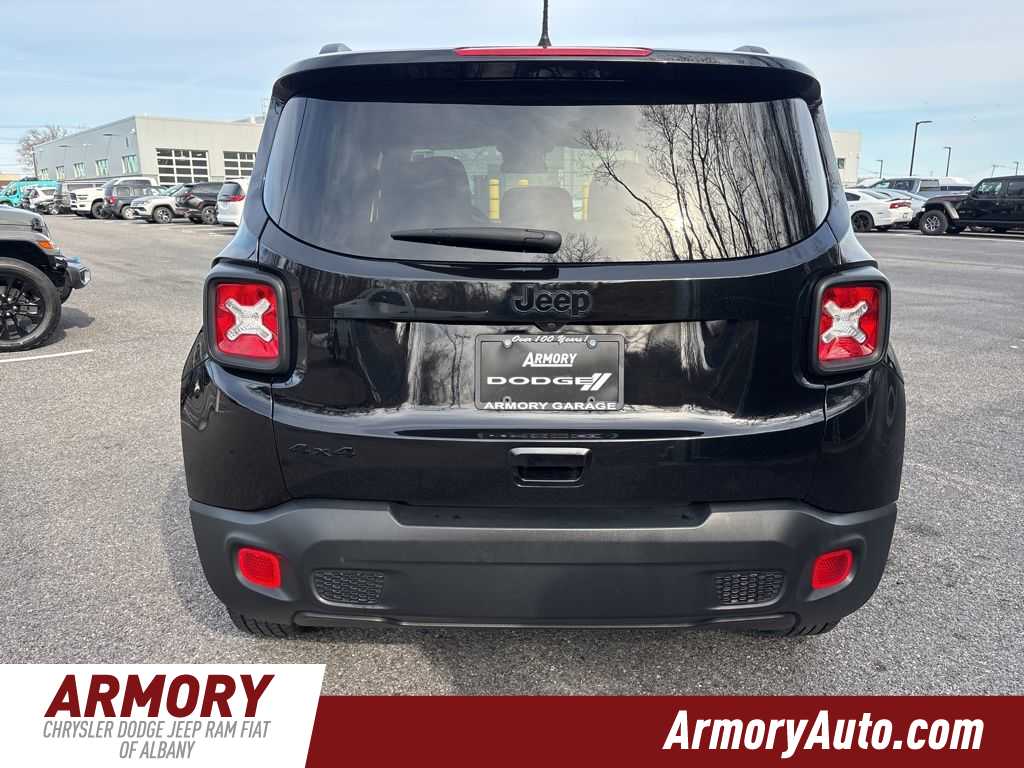 Thumbnail: 2023 Jeep Renegade - 5