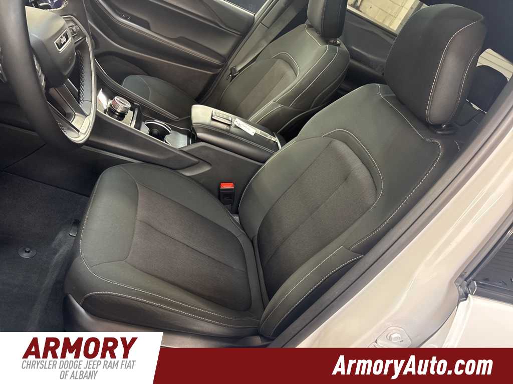 Thumbnail: 2025 Jeep Grand Cherokee - 12