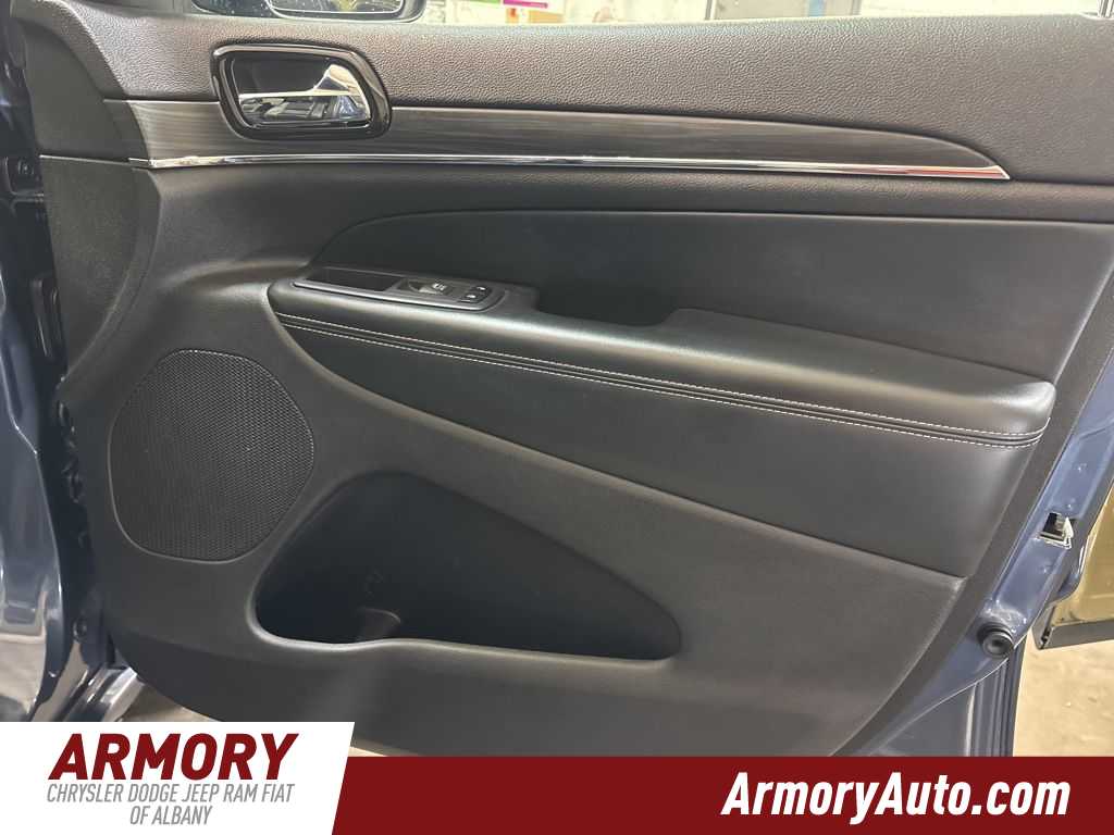 Thumbnail: 2021 Jeep Grand Cherokee - 39