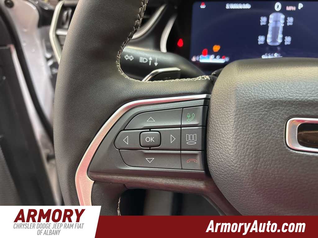 Thumbnail: 2025 Jeep Grand Cherokee - 15