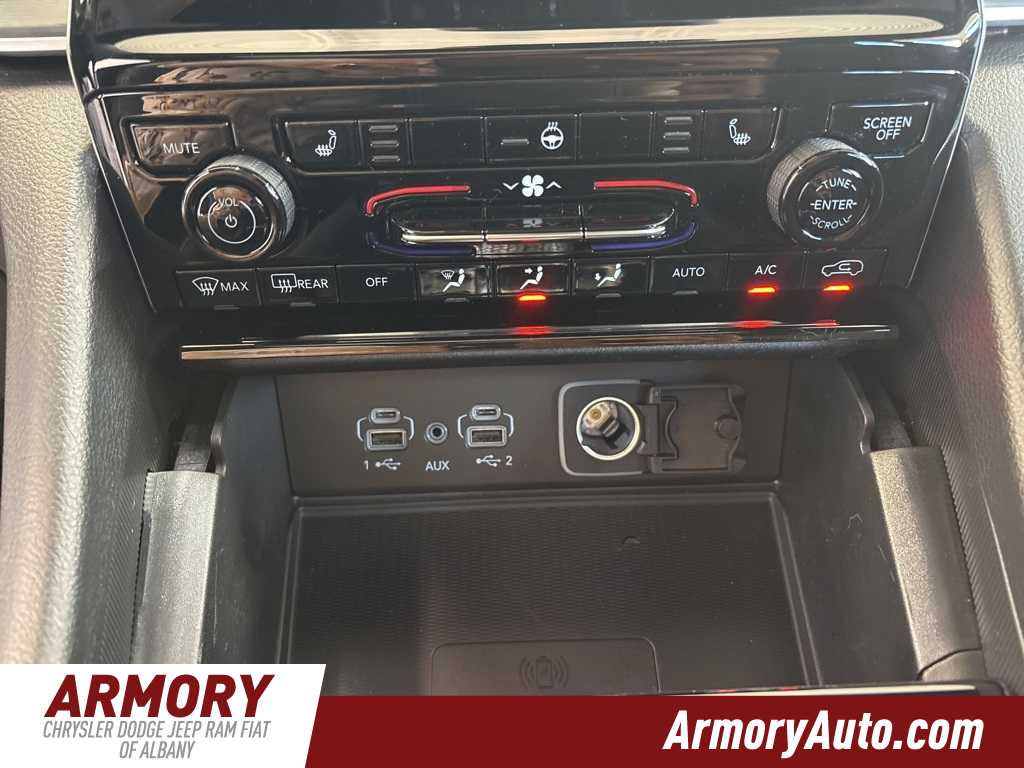 Thumbnail: 2025 Jeep Grand Cherokee L - 19