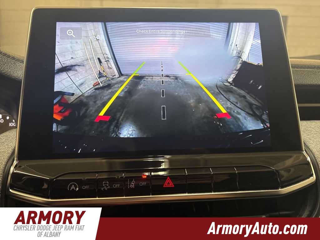 Thumbnail: 2022 Jeep Compass - 17