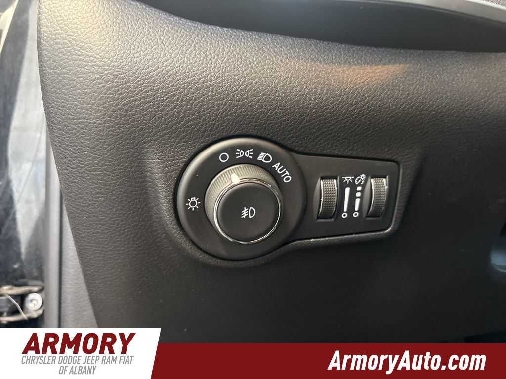 Thumbnail: 2024 Jeep Compass - 11
