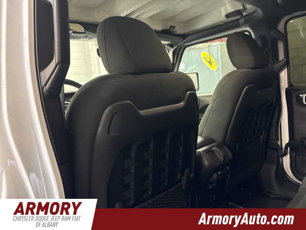 Thumbnail: 2021 Jeep Gladiator - 26