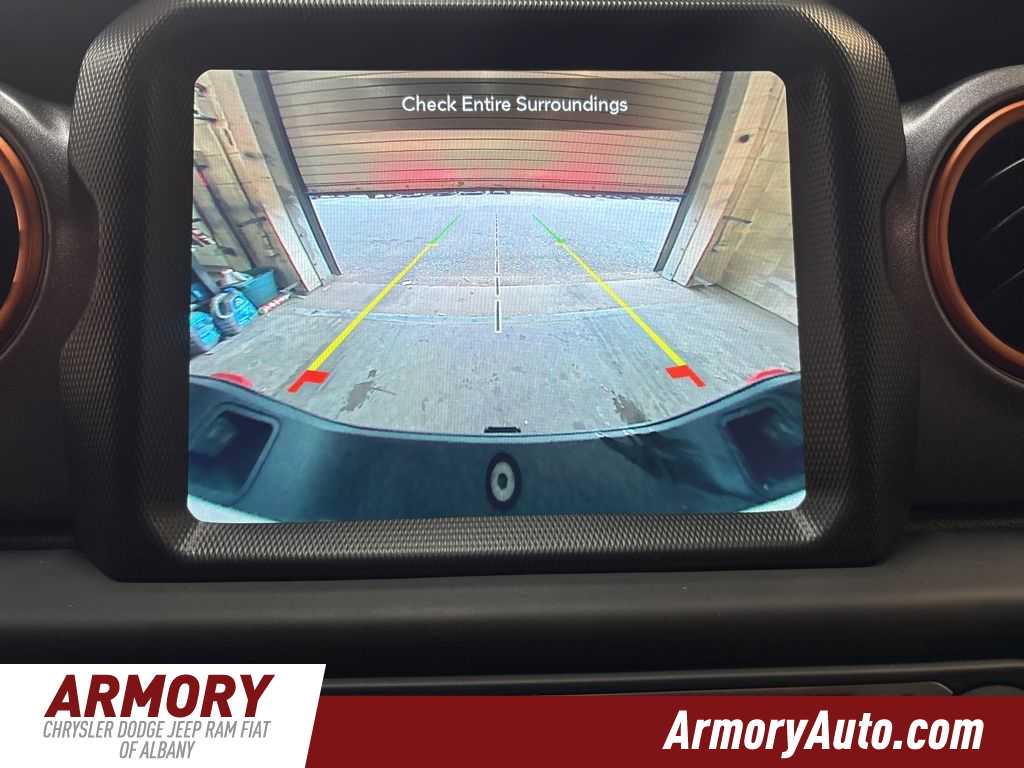 Thumbnail: 2021 Jeep Gladiator - 18