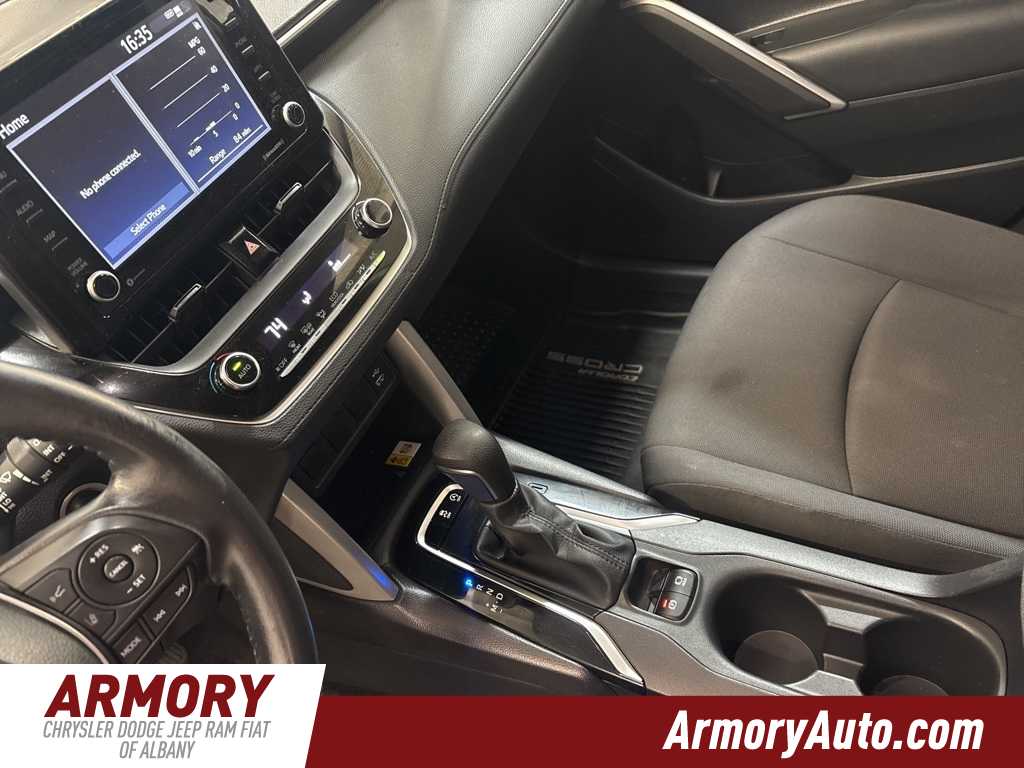 Thumbnail: 2022 Toyota Corolla Cross - 13