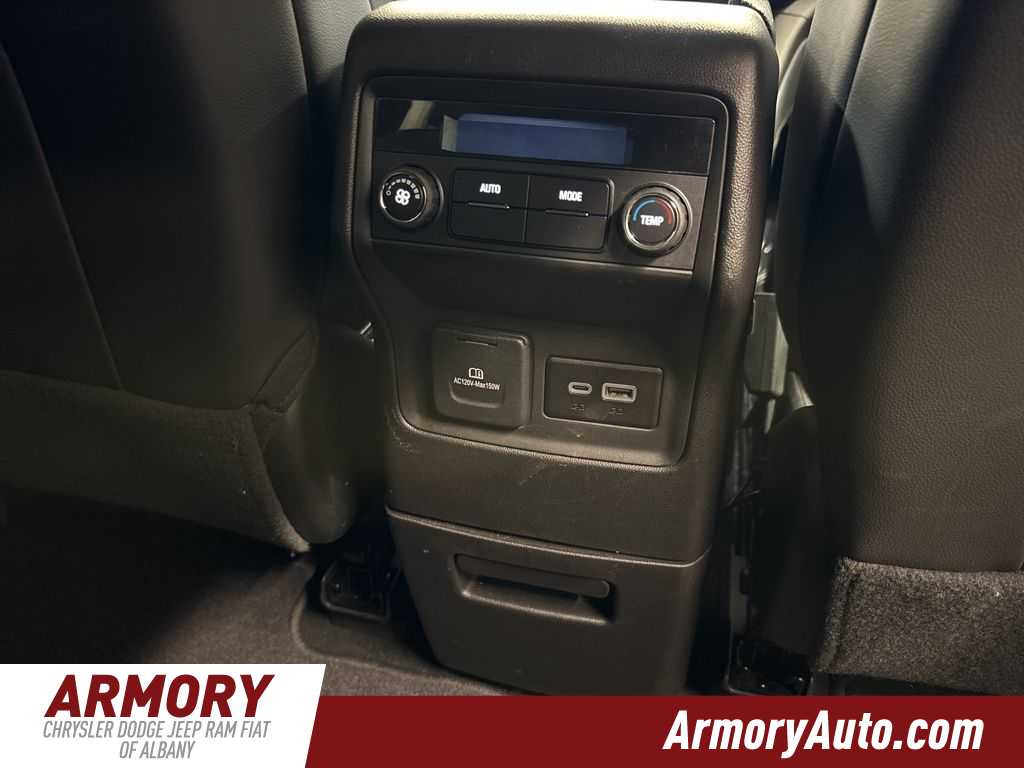 Thumbnail: 2023 GMC Acadia - 38