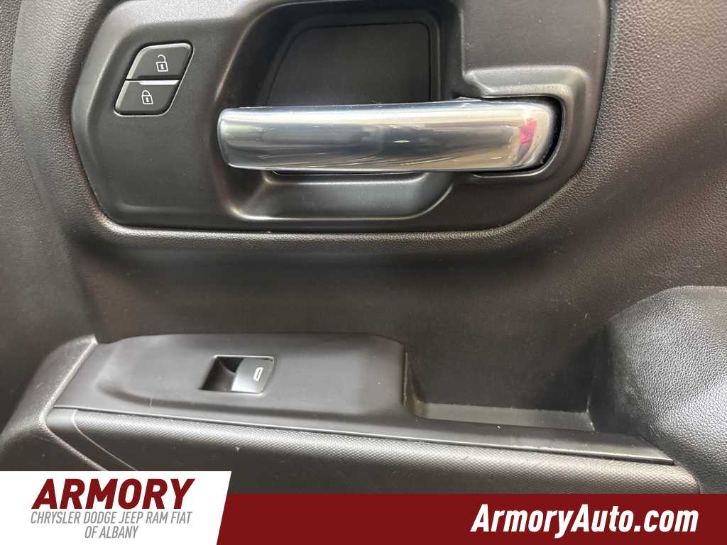 Thumbnail: 2020 Chevrolet Silverado 1500 - 31