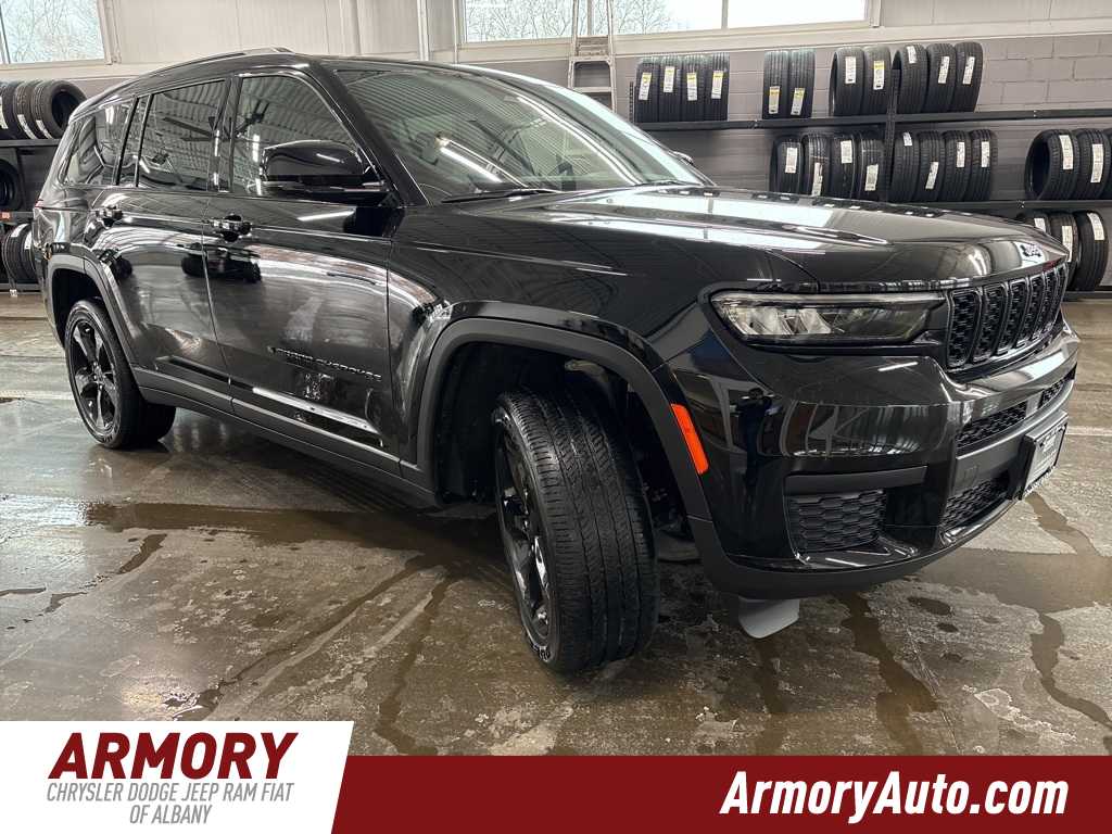 Thumbnail: 2023 Jeep Grand Cherokee L - 3