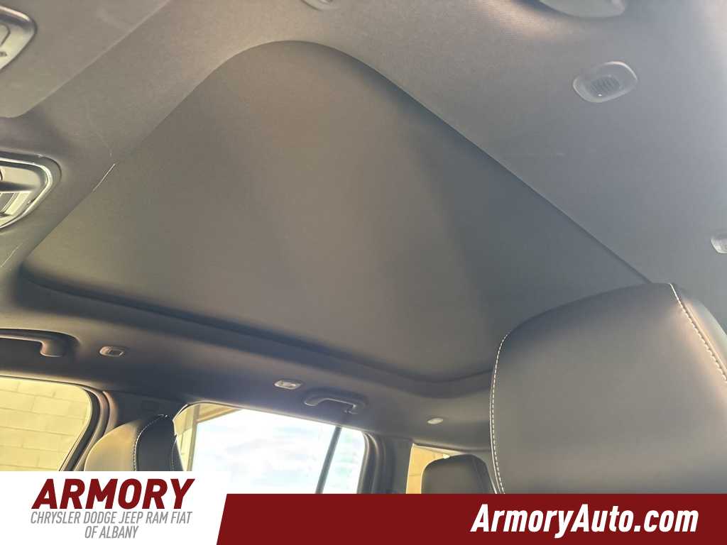 Thumbnail: 2025 Jeep Grand Cherokee - 22