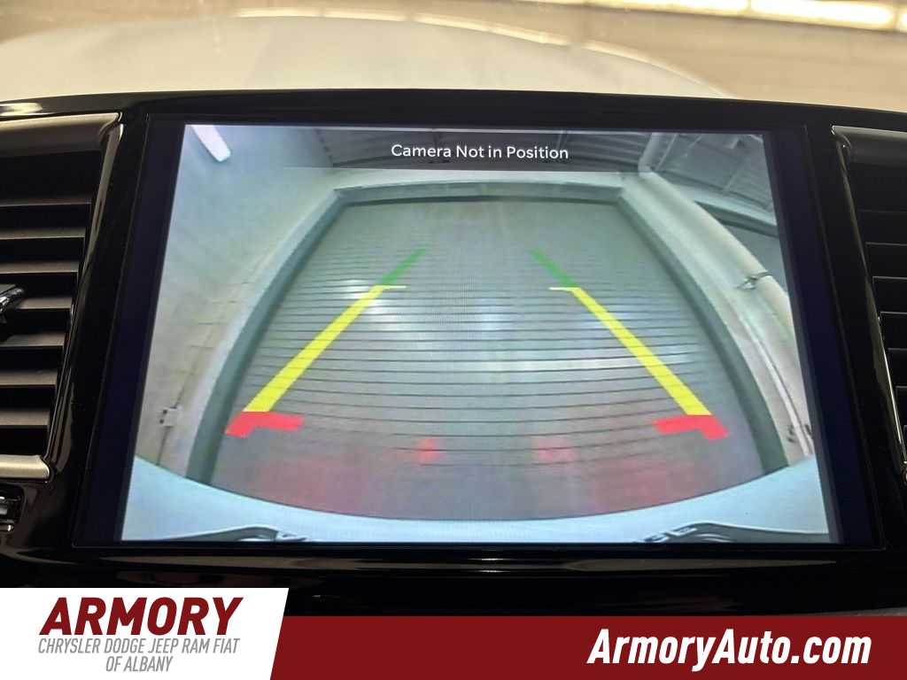 Thumbnail: 2024 Chrysler Pacifica - 19