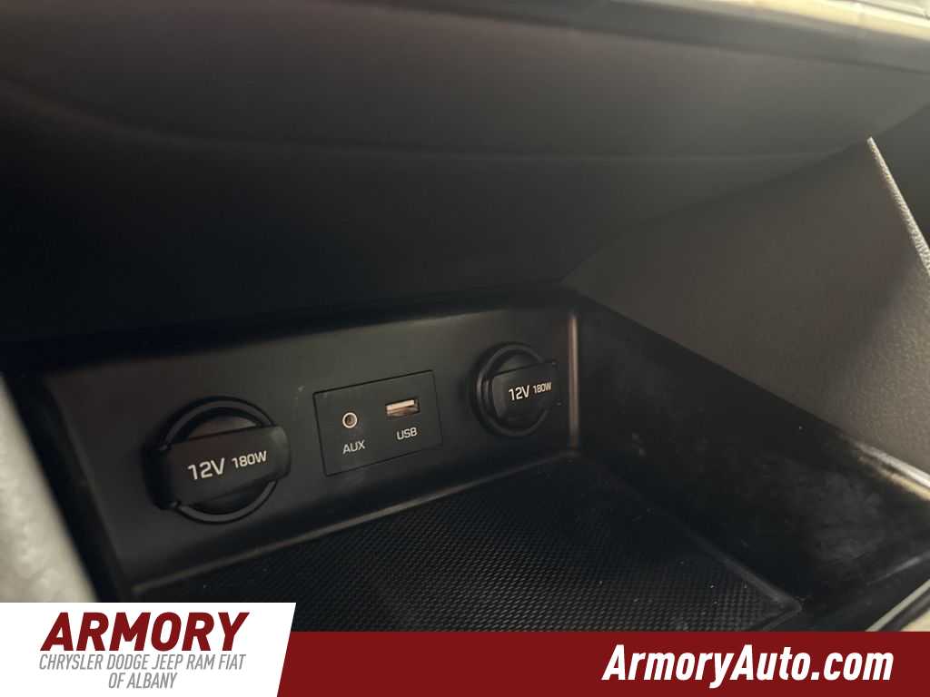 Thumbnail: 2019 Hyundai Ioniq - 19