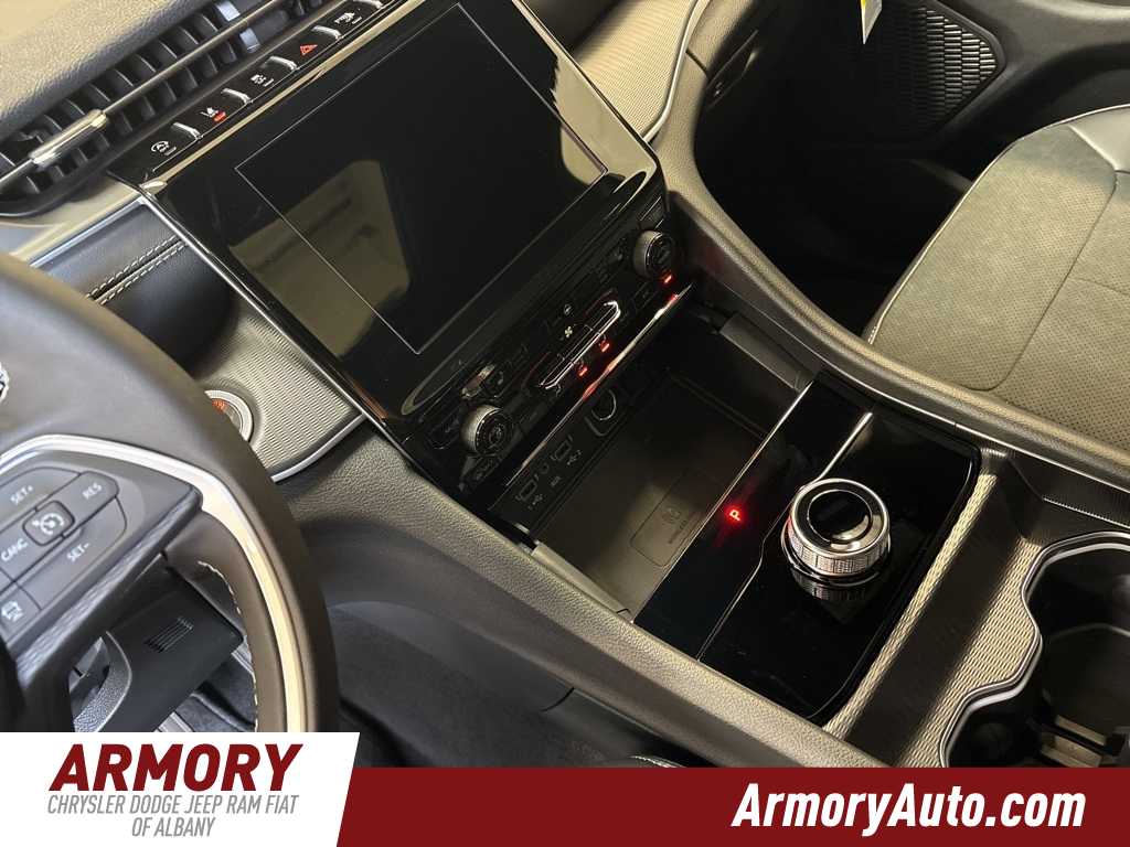 Thumbnail: 2025 Jeep Grand Cherokee - 15