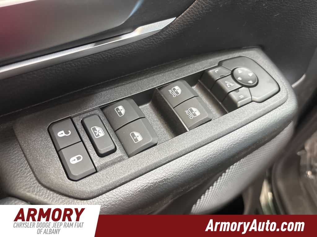 Thumbnail: 2026 RAM 1500 - 6