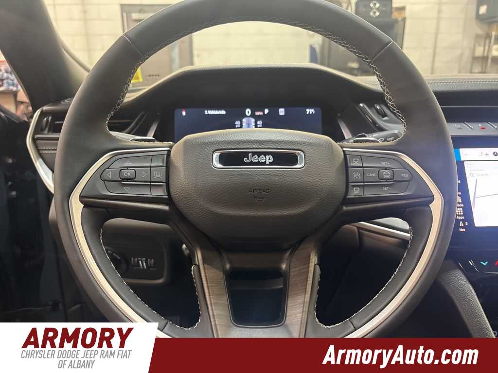 Thumbnail: 2026 Jeep Grand Cherokee - 12