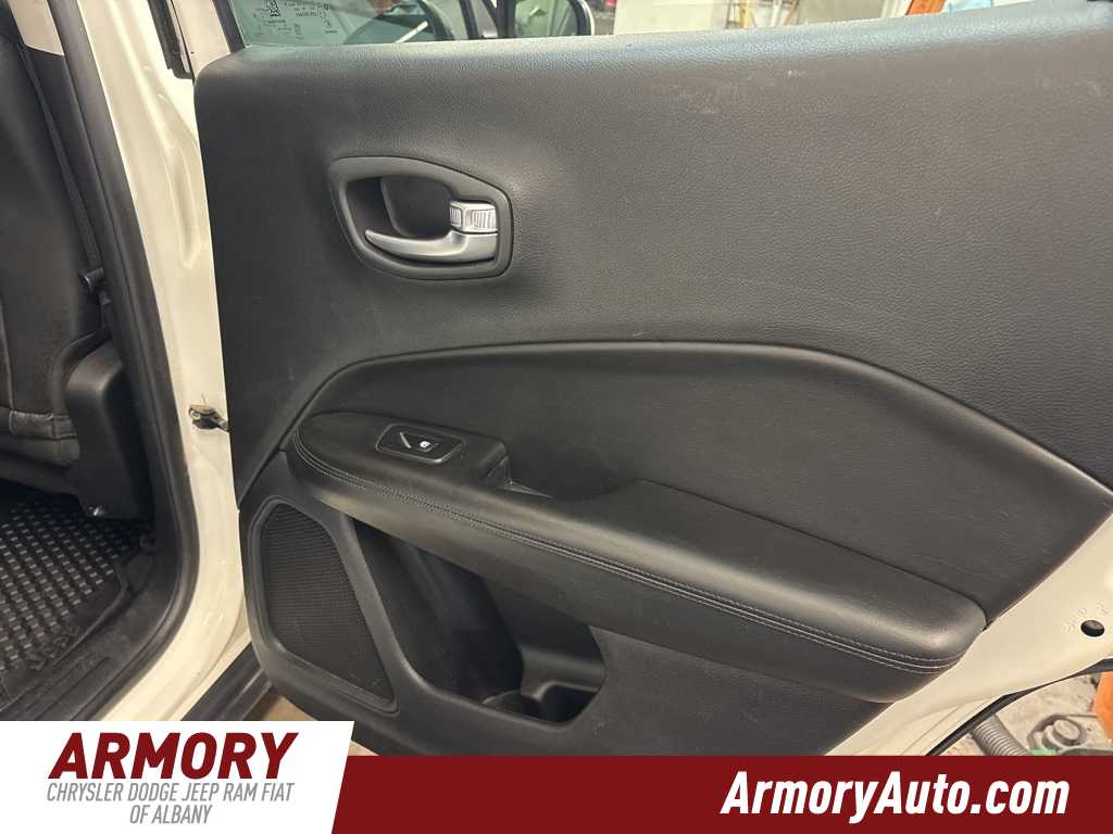 Thumbnail: 2018 Jeep Compass - 28