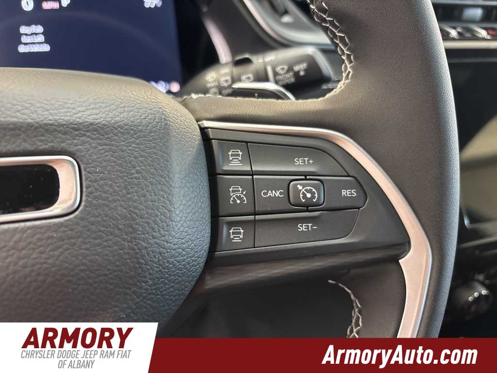 Thumbnail: 2025 Jeep Grand Cherokee - 16