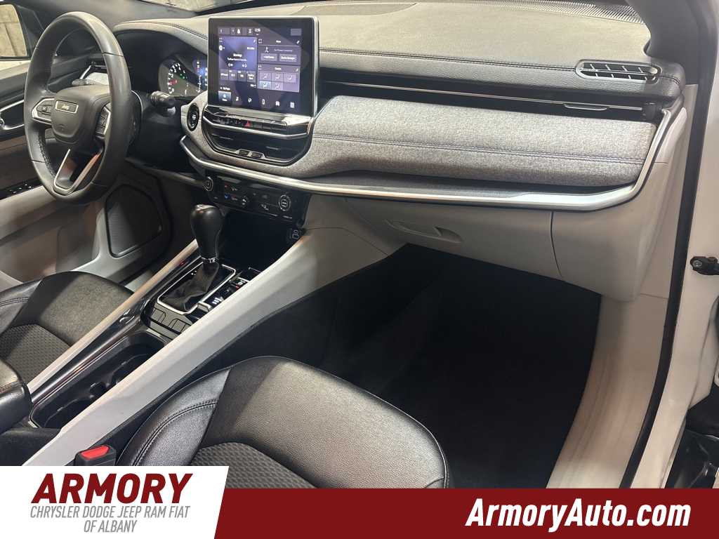 Thumbnail: 2024 Jeep Compass - 38