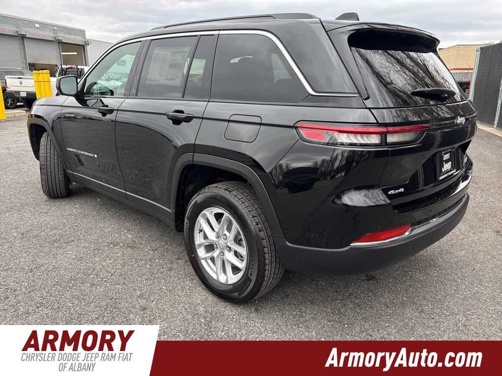 Thumbnail: 2026 Jeep Grand Cherokee - 6