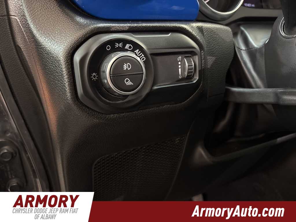 Thumbnail: 2023 Jeep Gladiator - 10