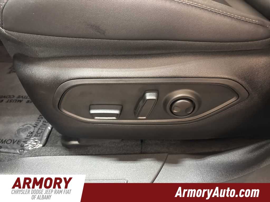 Thumbnail: 2026 Jeep Cherokee - 14