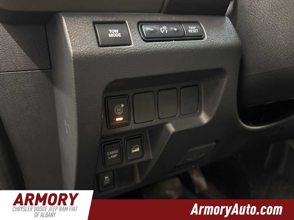 Thumbnail: 2022 Nissan Frontier - 10