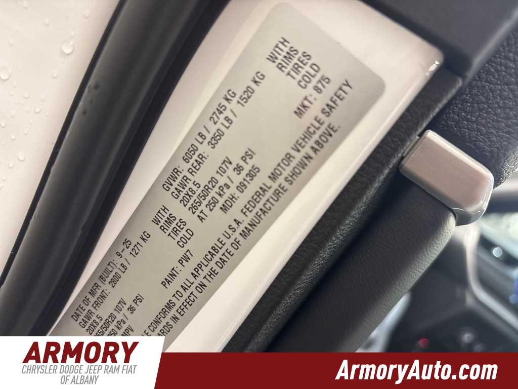 Thumbnail: 2025 Jeep Grand Cherokee - 43