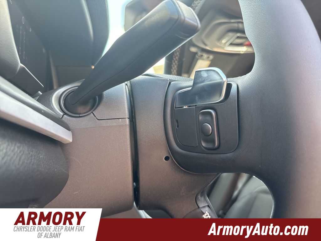 Thumbnail: 2025 Jeep Grand Cherokee - 11