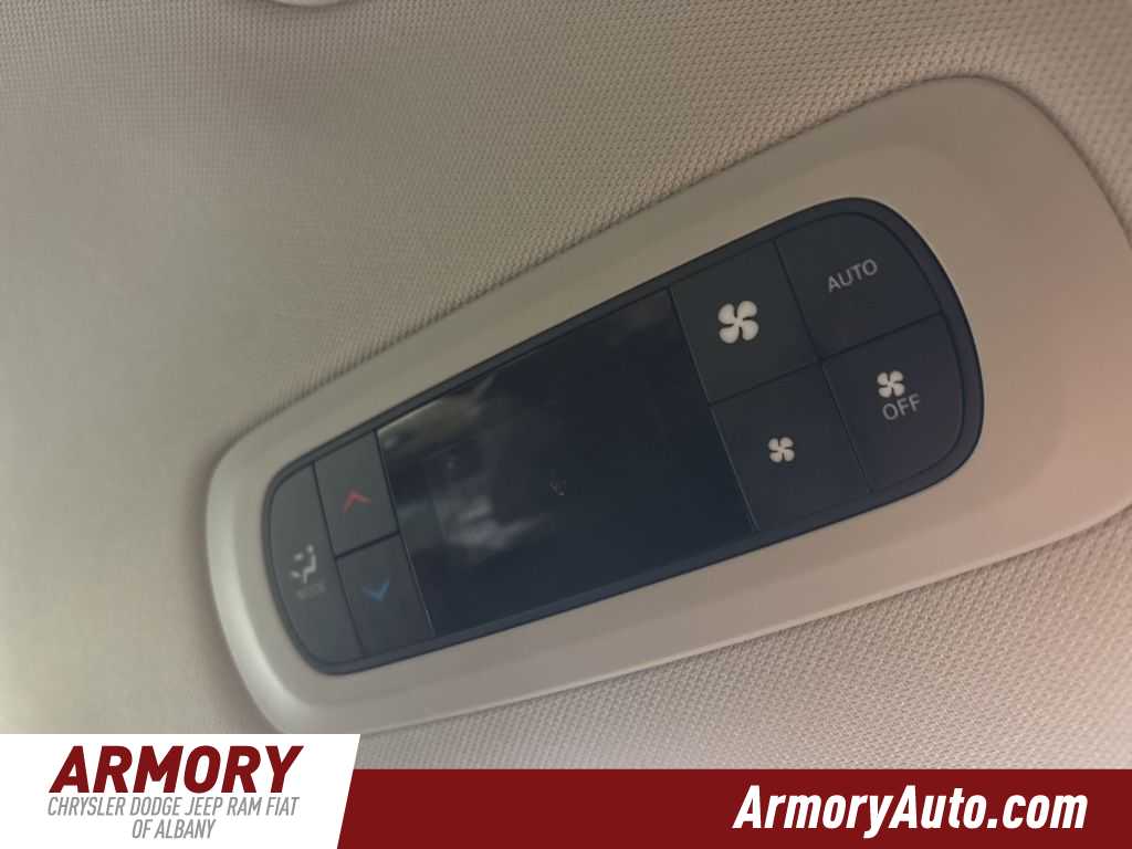 Thumbnail: 2024 Chrysler Pacifica - 38