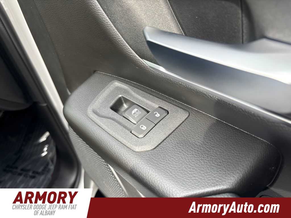 Thumbnail: 2026 RAM 1500 - 36