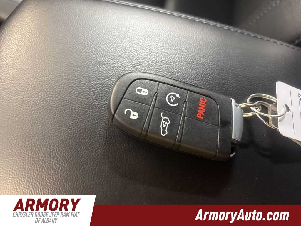 Thumbnail: 2021 Jeep Grand Cherokee - 18