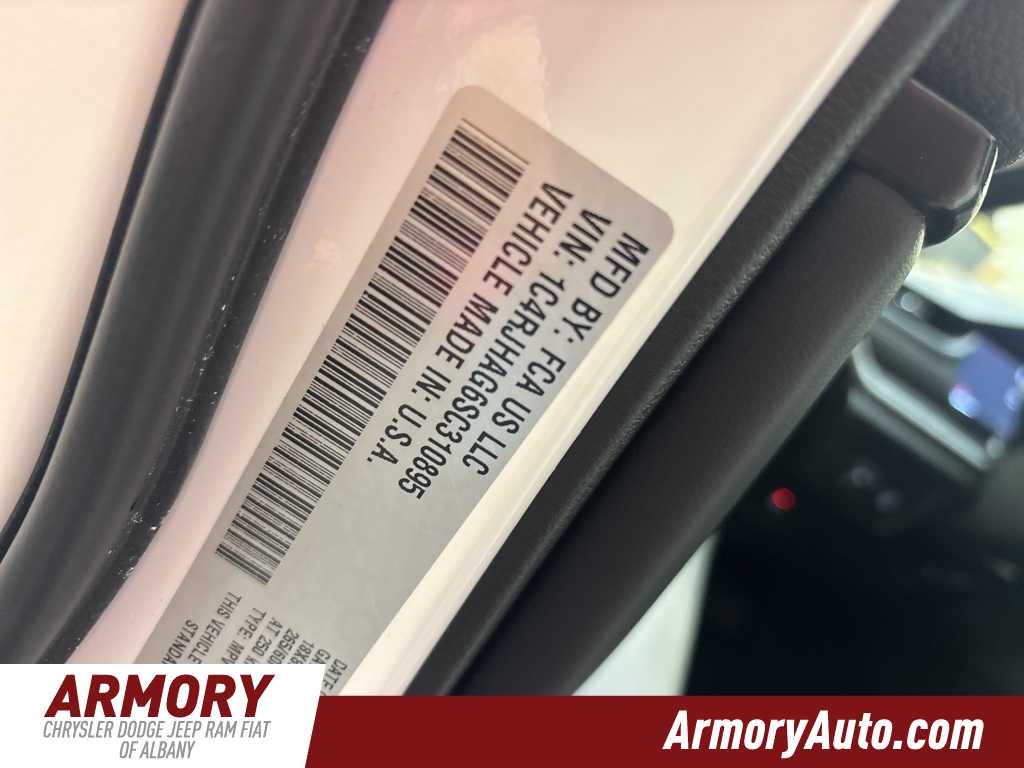 Thumbnail: 2025 Jeep Grand Cherokee - 43