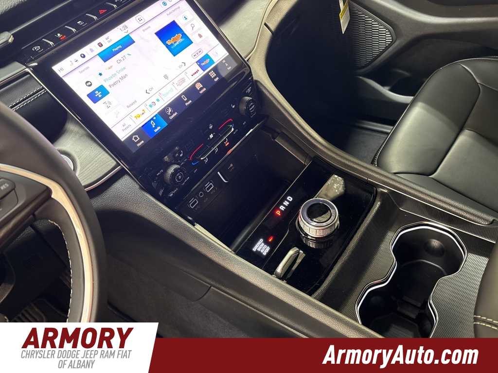 Thumbnail: 2025 Jeep Grand Cherokee - 15