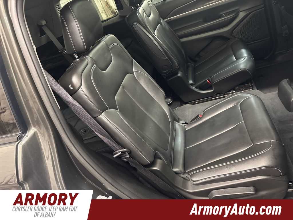 Thumbnail: 2023 Jeep Grand Cherokee L - 38