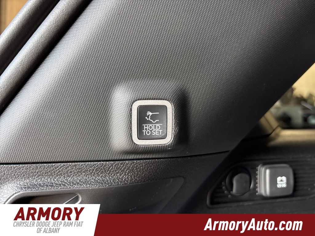 Thumbnail: 2026 Jeep Grand Cherokee - 30