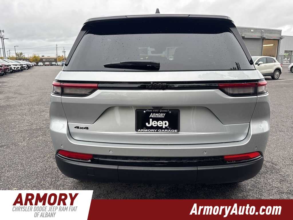 Thumbnail: 2025 Jeep Grand Cherokee - 5