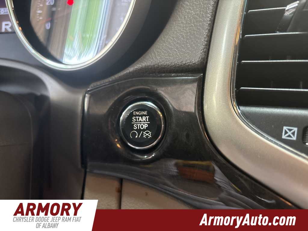 Thumbnail: 2013 Jeep Grand Cherokee - 22