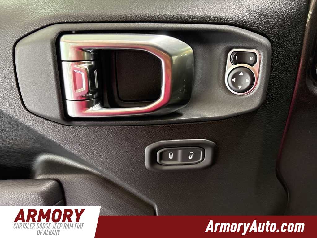 Thumbnail: 2025 Jeep Wrangler - 8