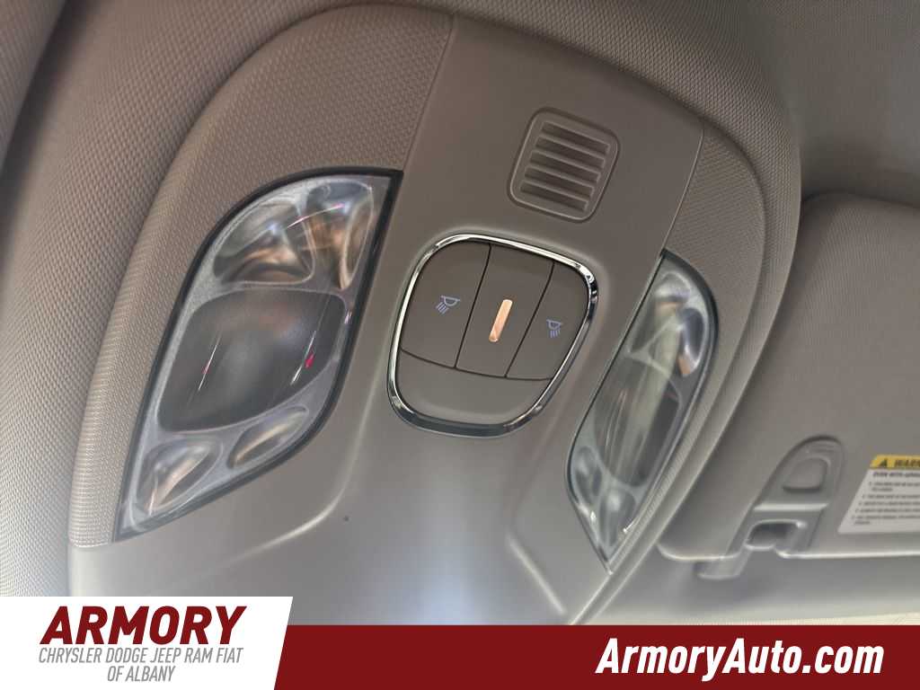 Thumbnail: 2022 Jeep Compass - 23