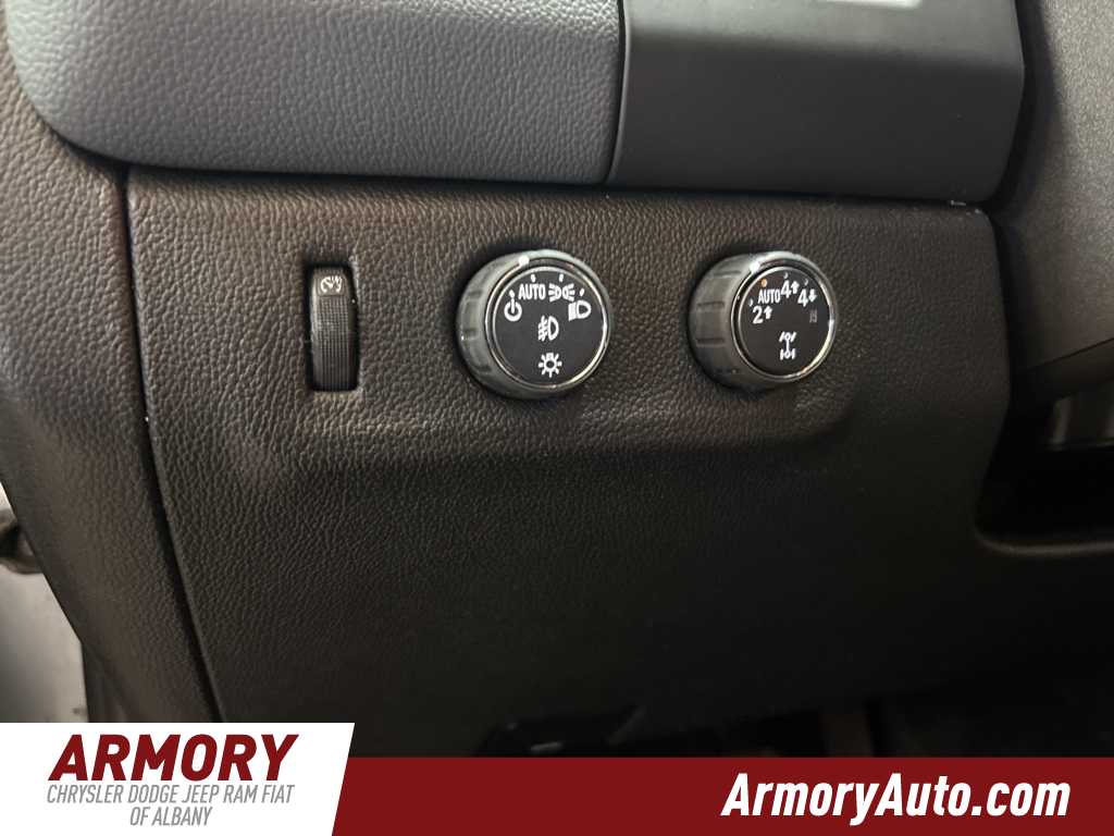 Thumbnail: 2021 Chevrolet Colorado - 11