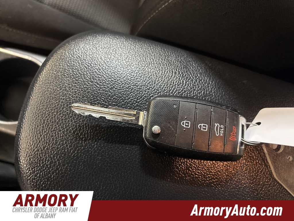 Thumbnail: 2018 Kia Forte - 19